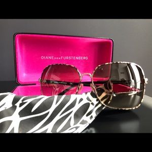 Diane von Furstenberg Alanna Animal Oversize